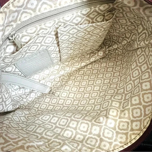 NWOT Rare Brighton Heart ♥️ Charm W Tassel Red/Burgundy Barbados Ziptop Hobo - Picture 12 of 13